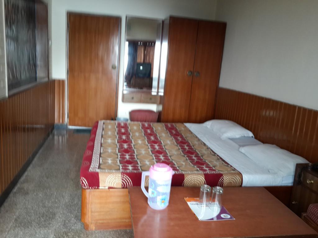 Valley View Hotel Mussoorie Eksteriør bilde