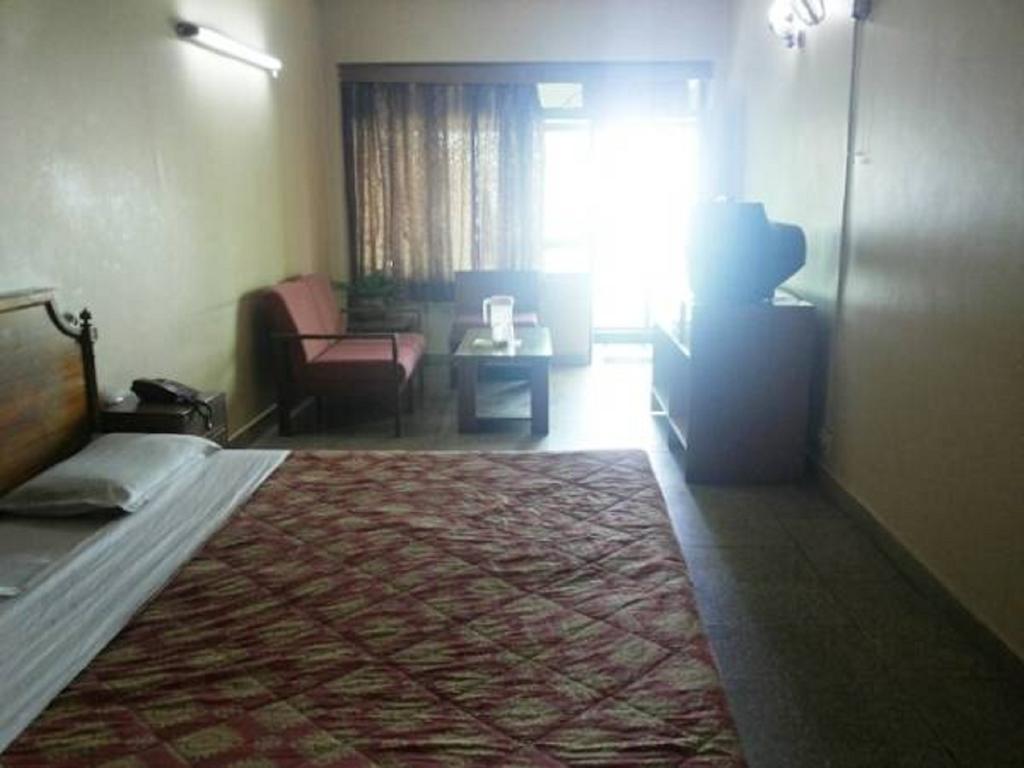 Valley View Hotel Mussoorie Eksteriør bilde