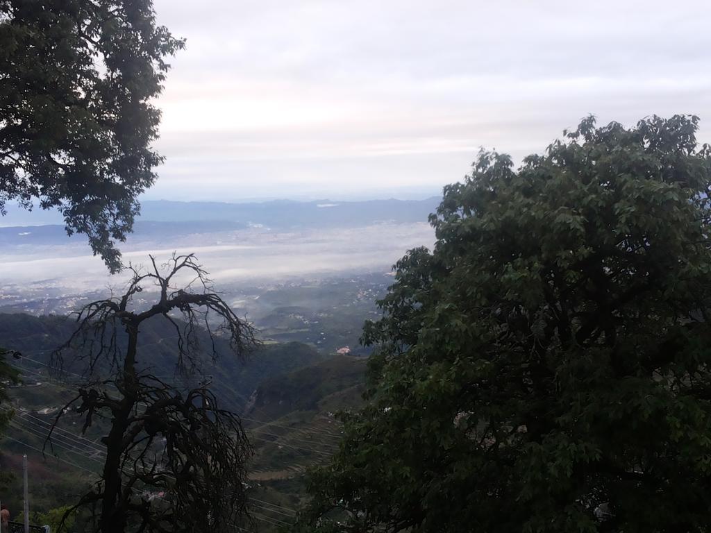 Valley View Hotel Mussoorie Eksteriør bilde